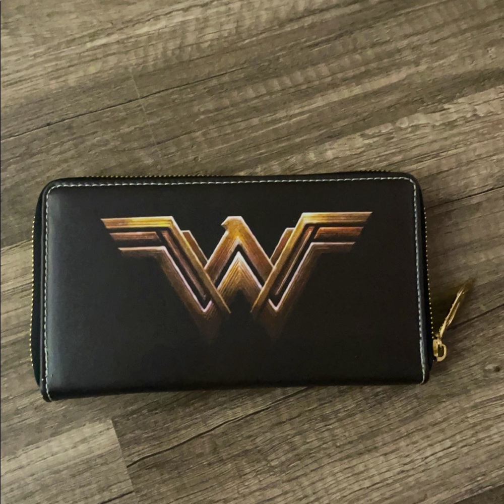 Wonder Woman wallet